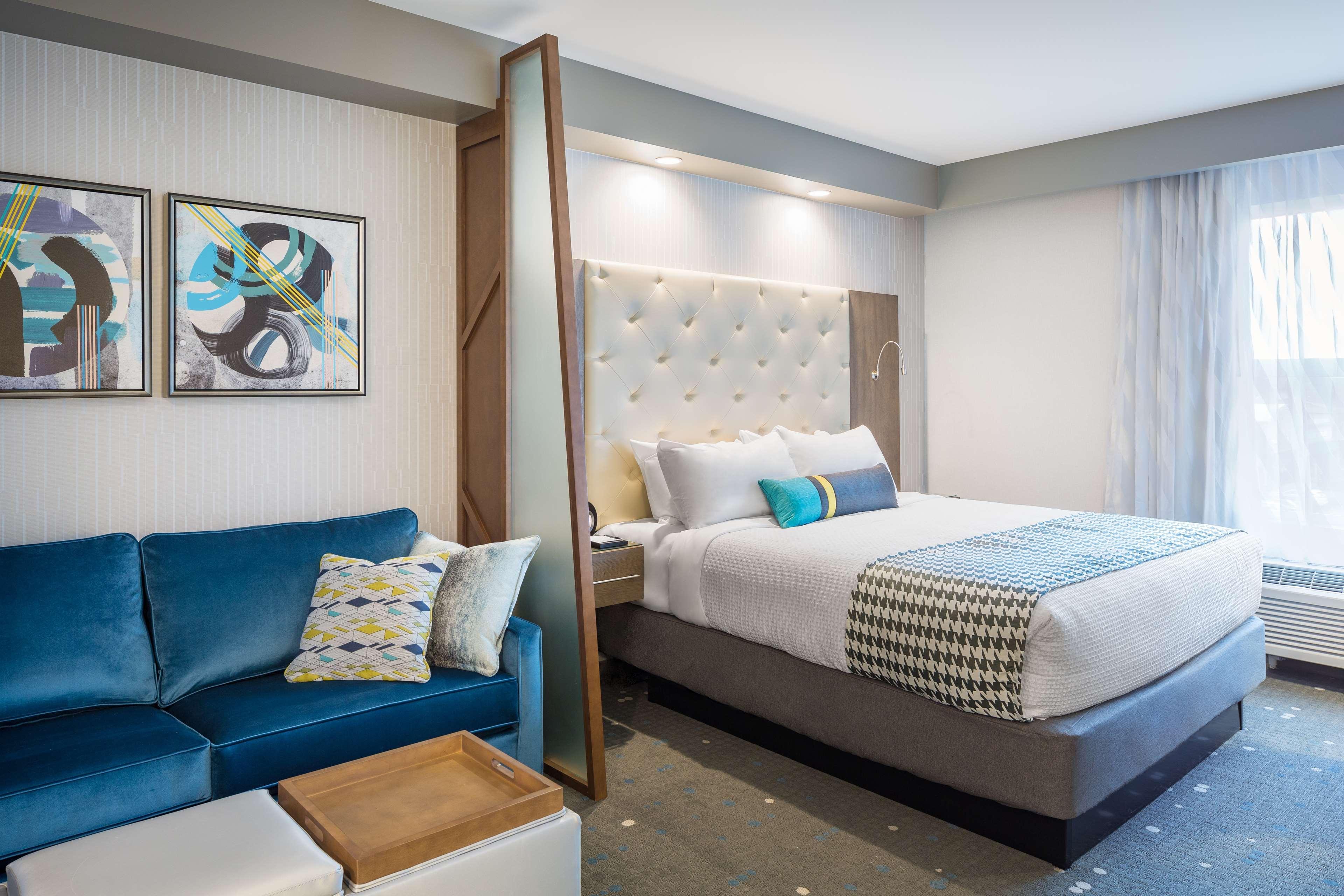 Best Western Premier Hotel At Fisher'S Landing Ванкувър Екстериор снимка