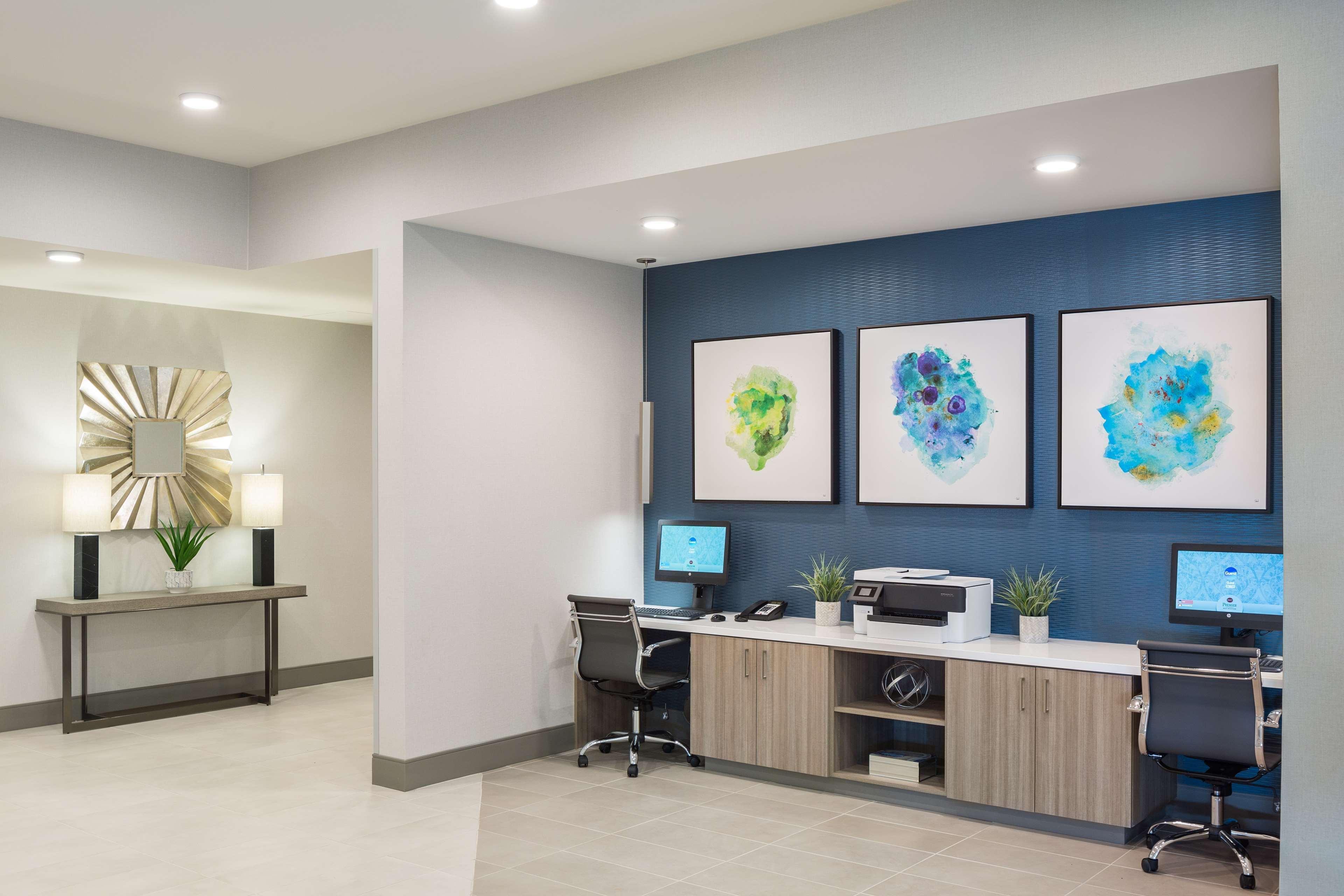 Best Western Premier Hotel At Fisher'S Landing Ванкувър Екстериор снимка