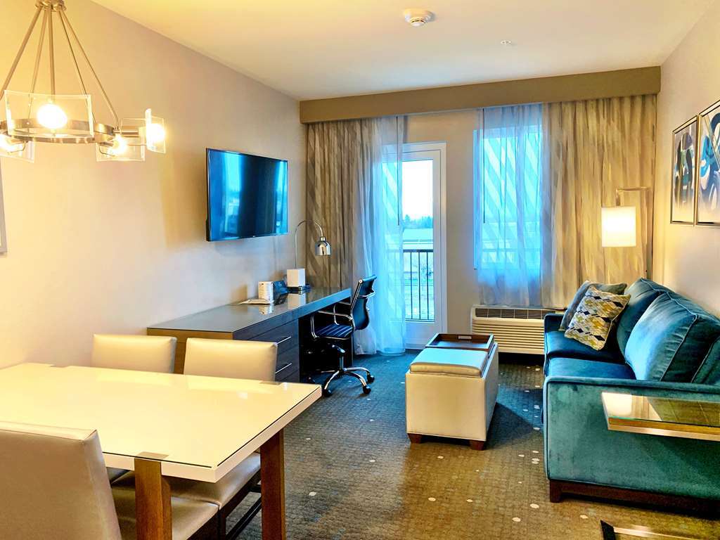 Best Western Premier Hotel At Fisher'S Landing Ванкувър Стая снимка